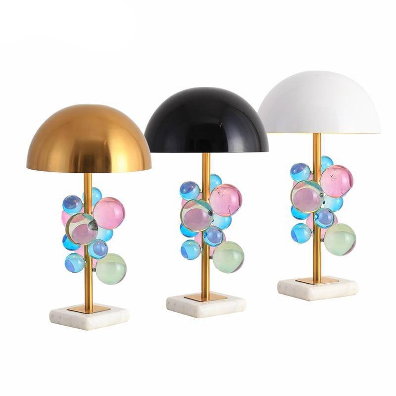 Lampe de table en marbre avec abat-jour métallique Ball