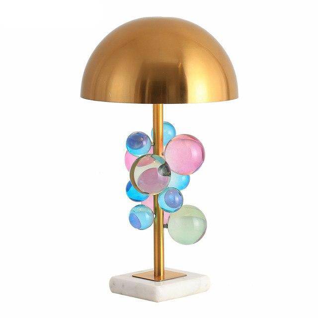 Lampe de table en marbre avec abat-jour métallique Ball