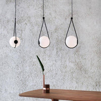 Suspension Boule Design par Accrochée Studio