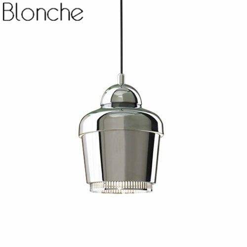 Suspension LED Industrielle pour un Loft Modernisé