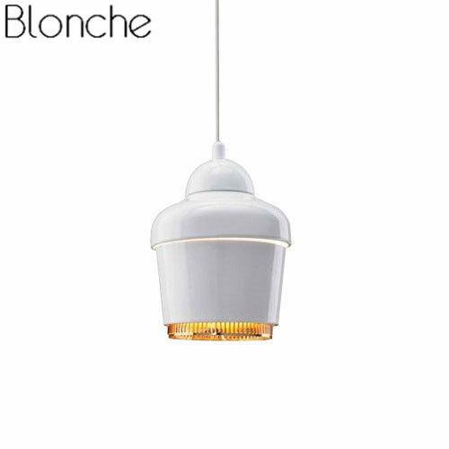 Suspension LED Industrielle pour un Loft Modernisé