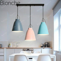 Suspension Loft LED en métal avec abat-jour coloré