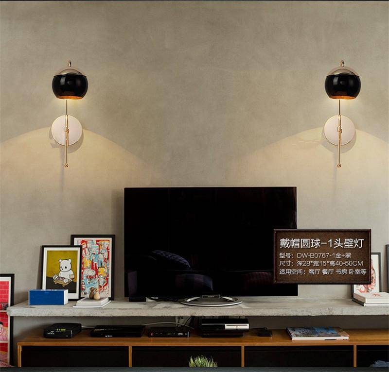 Applique Murale Dorée LED Design Ajustable