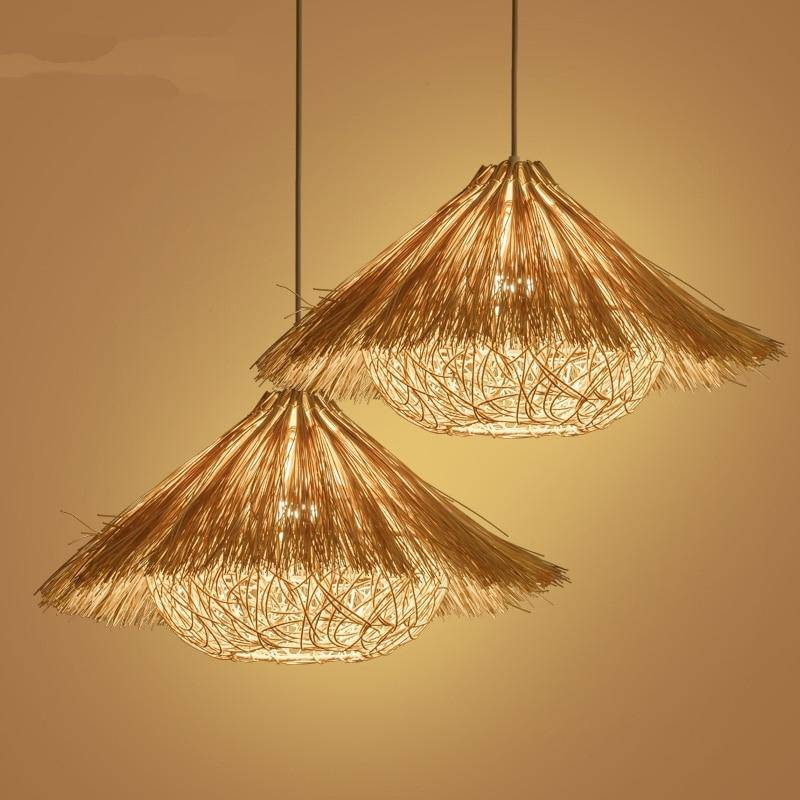 Suspension Triangle Woven Straw