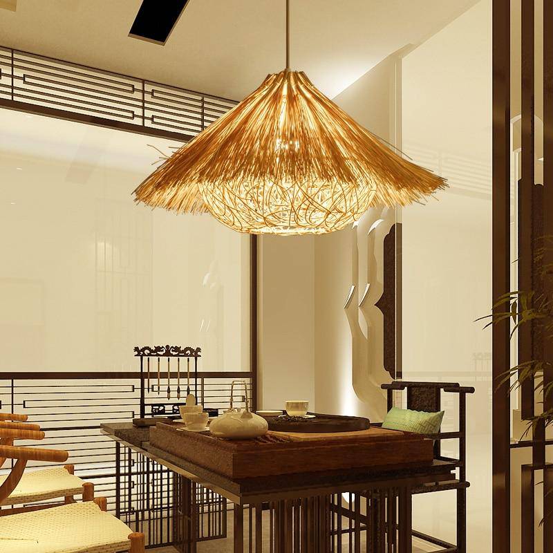 Suspension Triangle Woven Straw