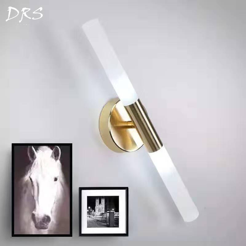 Applique murale dorée cylindrique LED Vanity