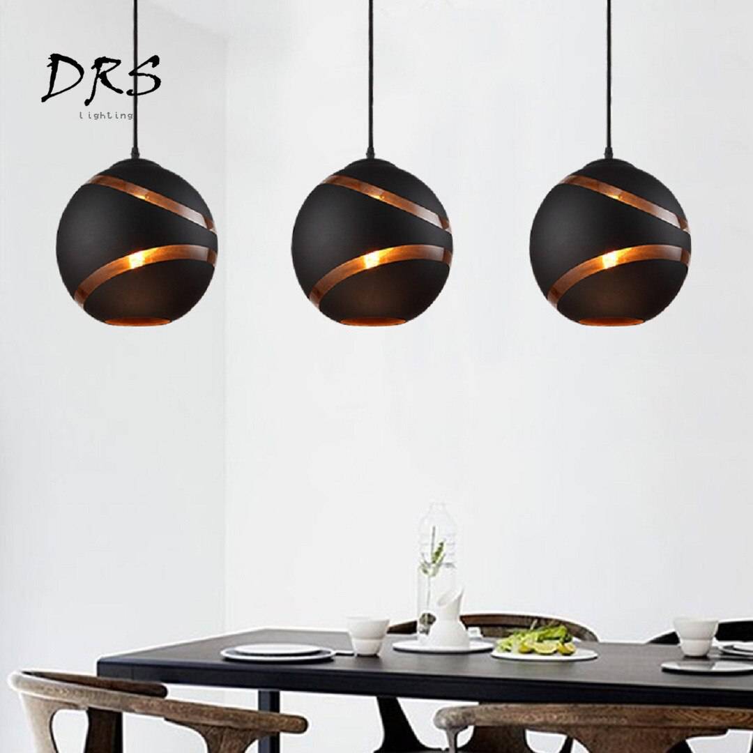 Suspension design boule découpée - Création Élégante