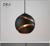 Suspension design boule découpée - Création Élégante