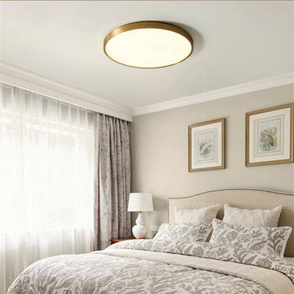 Plafonnier LED doré de forme ronde
