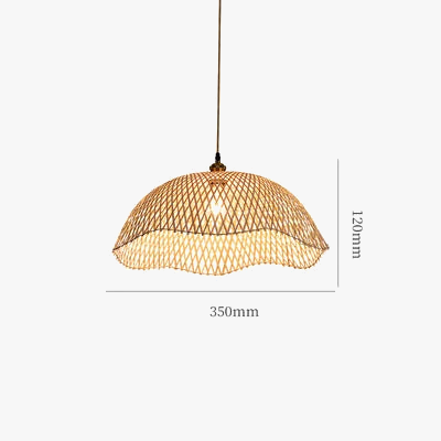 Suspension lumineuse en bambou tissé à la main pour une ambiance rétro.
