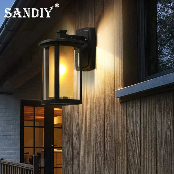 Sandiya Applique murale extérieure LED vintage imperméable pour allées et patios. | Marco Lucetti
