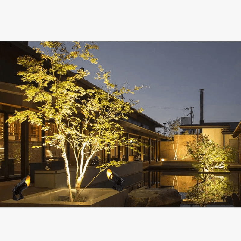 Spot lumineux LED étanche et conforme à la norme IP65 | Marco Lucetti