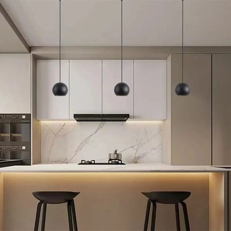 Suspension Boule Moderne Nordique pour Café-Bar | Marco Lucetti