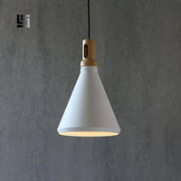 Suspension Conique Nordica en Aluminium et Bois | Marco Lucetti Blanc