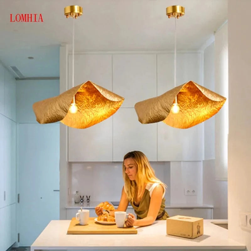 Suspension de luxe en cuivre avec feuille de lotus design rétro | Marco Lucetti