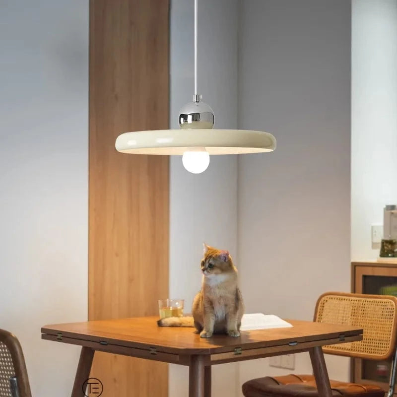 Suspension design blanche en forme d'anneau | Marco Lucetti