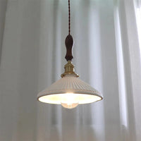 Suspension  design en céramique associant prise en cuivre et bois | Marco Lucetti