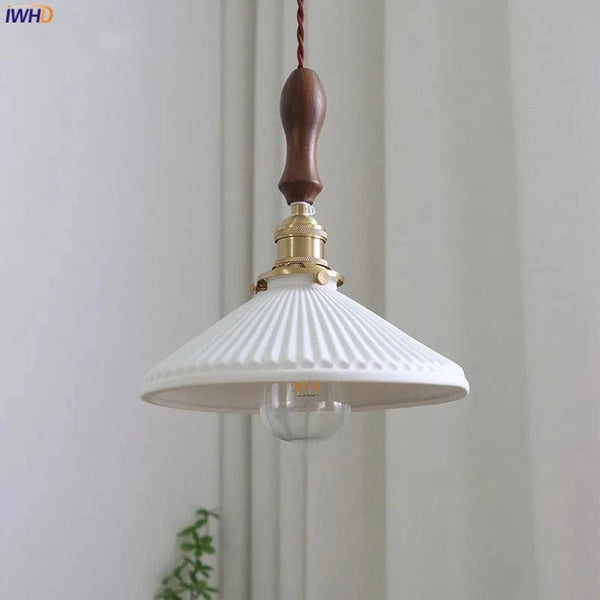 Suspension  design en céramique associant prise en cuivre et bois | Marco Lucetti