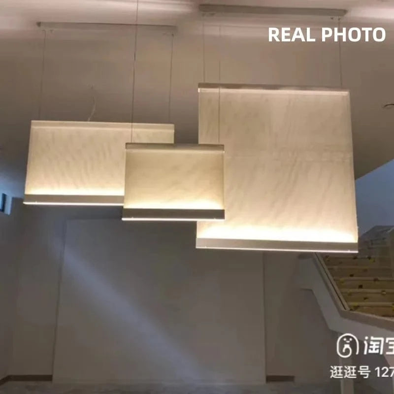 Suspension en tissu tricoté au design minimaliste contemporain | Marco Lucetti