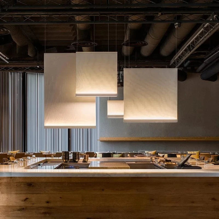 Suspension en tissu tricoté au design minimaliste contemporain | Marco Lucetti