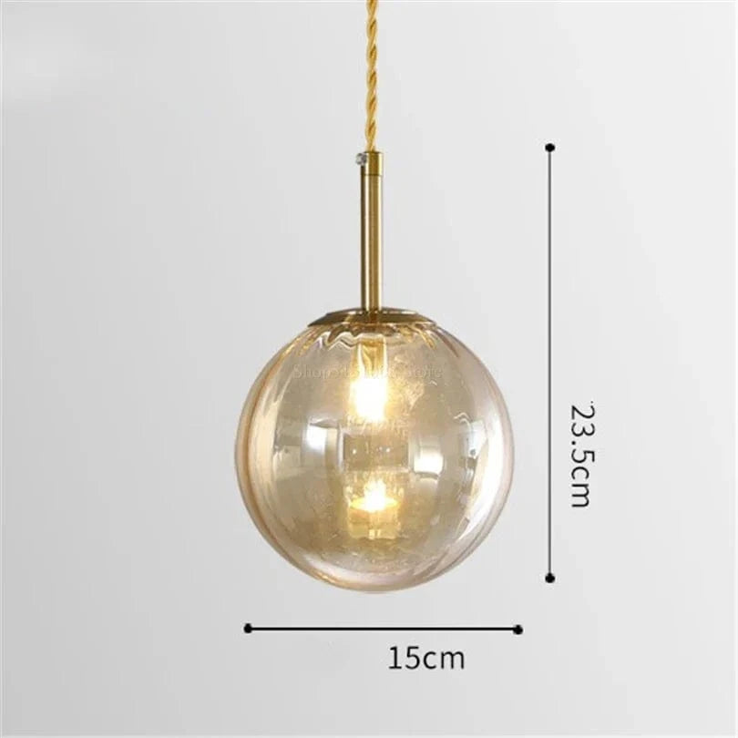 Suspension en verre LED au design moderne et épuré. | Marco Lucetti