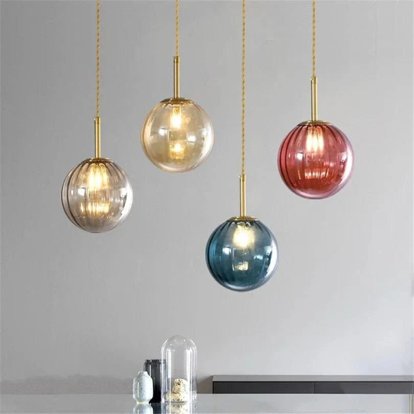 Suspension en verre LED au design moderne et épuré. | Marco Lucetti