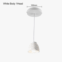 Suspension industrielle noir en métal. | Marco Lucetti