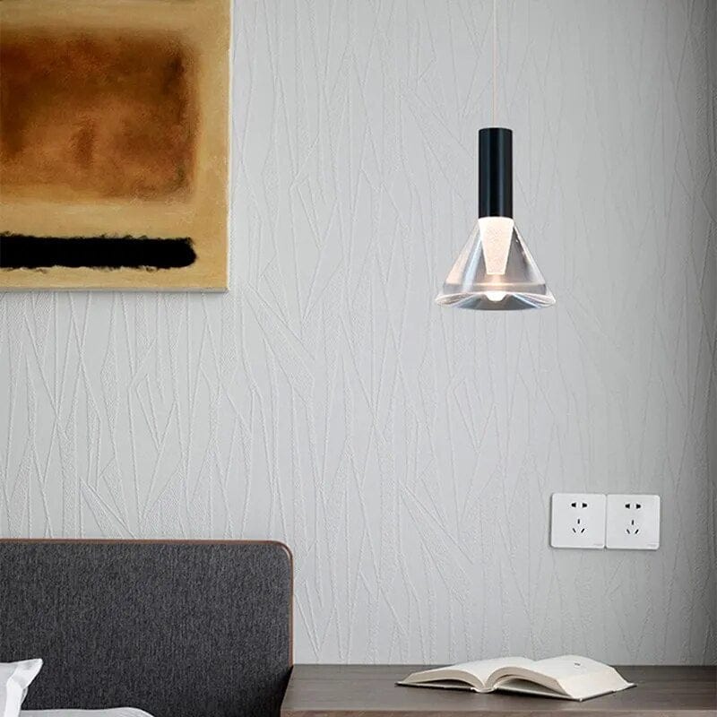 Suspension LED Conique en Acrylique: Design Moderne | Marco Lucetti