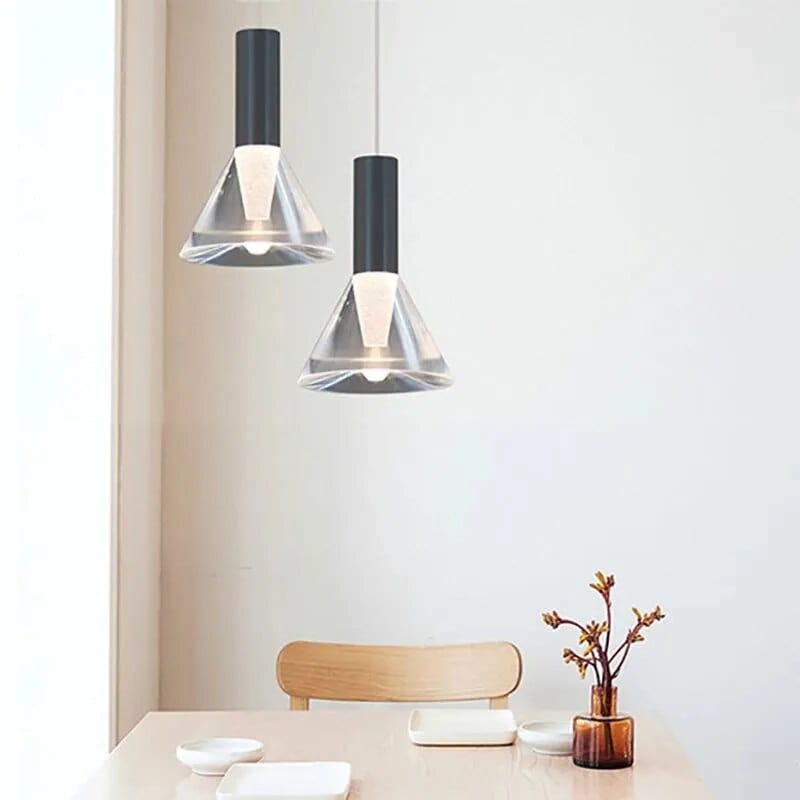 Suspension LED Conique en Acrylique: Design Moderne | Marco Lucetti