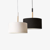 Suspension LED design avec abat-jour en tissu et tige en bois (noir ou blanc) | Marco Lucetti