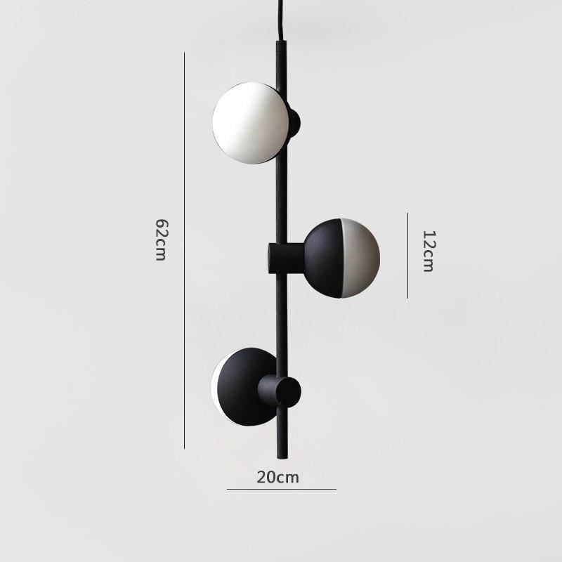 Suspension LED en métal noir avec 3 boules en verre - Design contemporain | Marco Lucetti