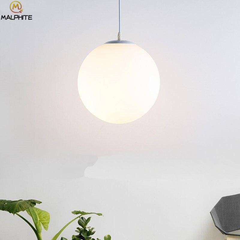 Suspension LED en verre blanc pour un Loft Chic | Marco Lucetti