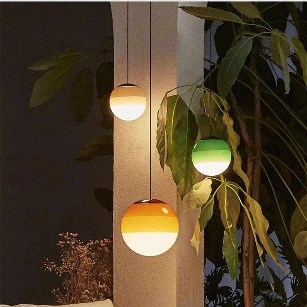 Suspension LED en verre inspiré du design nordique pour hôtellerie et chambre prestigieuse | Marco Lucetti