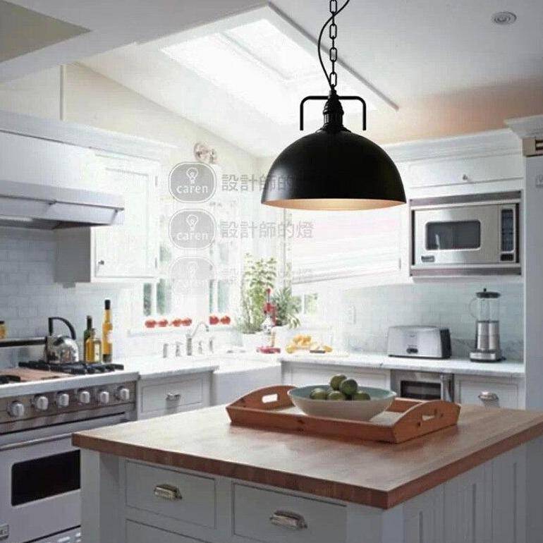 Suspension LED industrielle avec abat-jour en métal. | Marco Lucetti