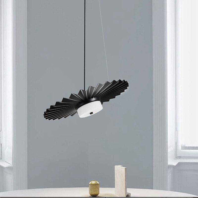 Suspension LED Loft en métal plissé noir | Marco Lucetti