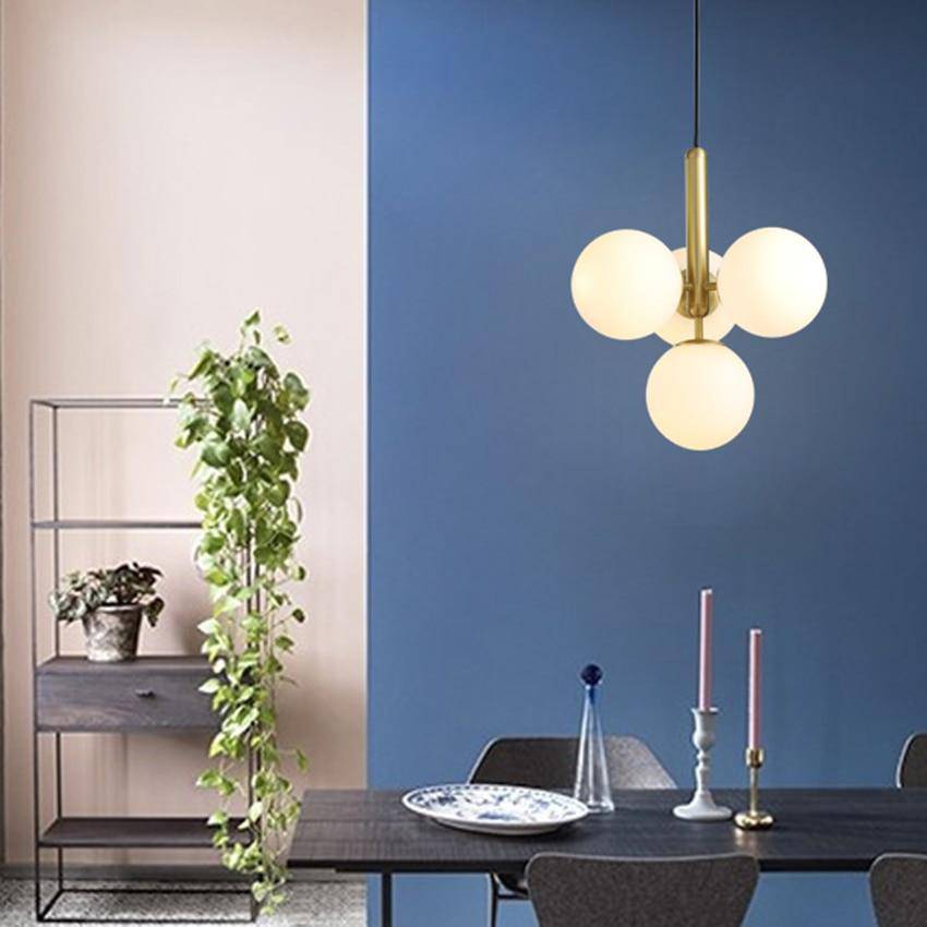 Suspension LED Luxe: Cylindre doré et boules en verre Fly | Marco Lucetti