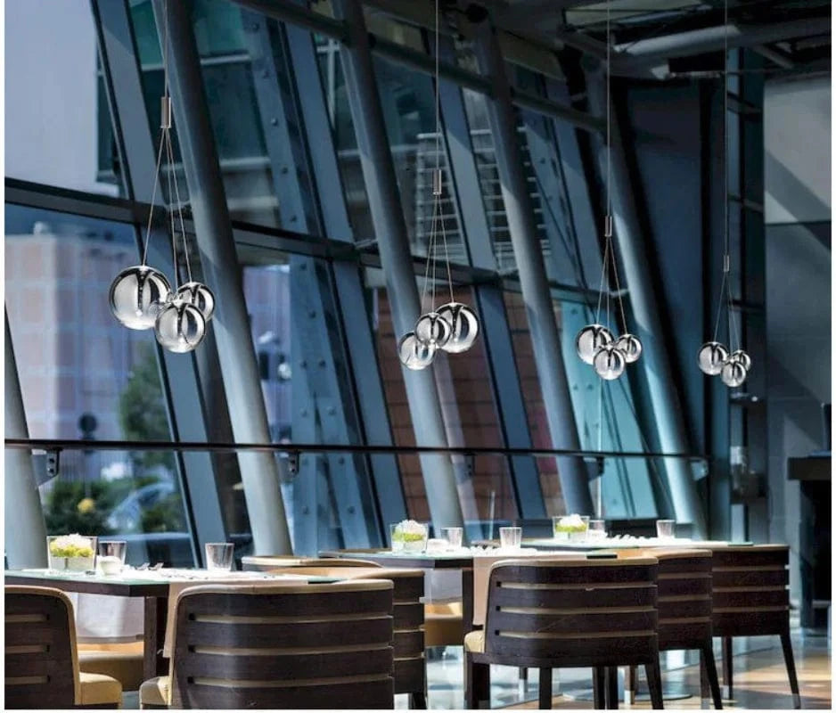 Suspension LED moderne en boule de verre pour cuisine, salle à manger et chambre - Lustre design Chrome pour décoration intérieure | Marco Lucetti