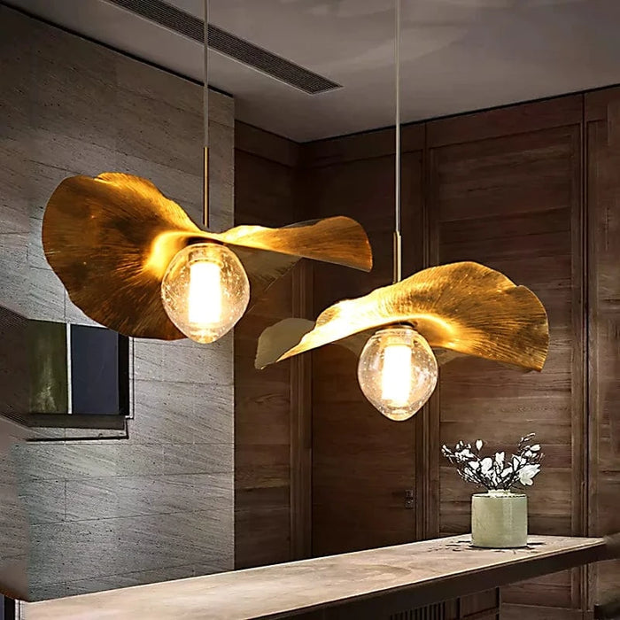 Suspension LED modernes en laiton feuille de Lotus pour une ambiance lumineuse raffinée | Marco Lucetti