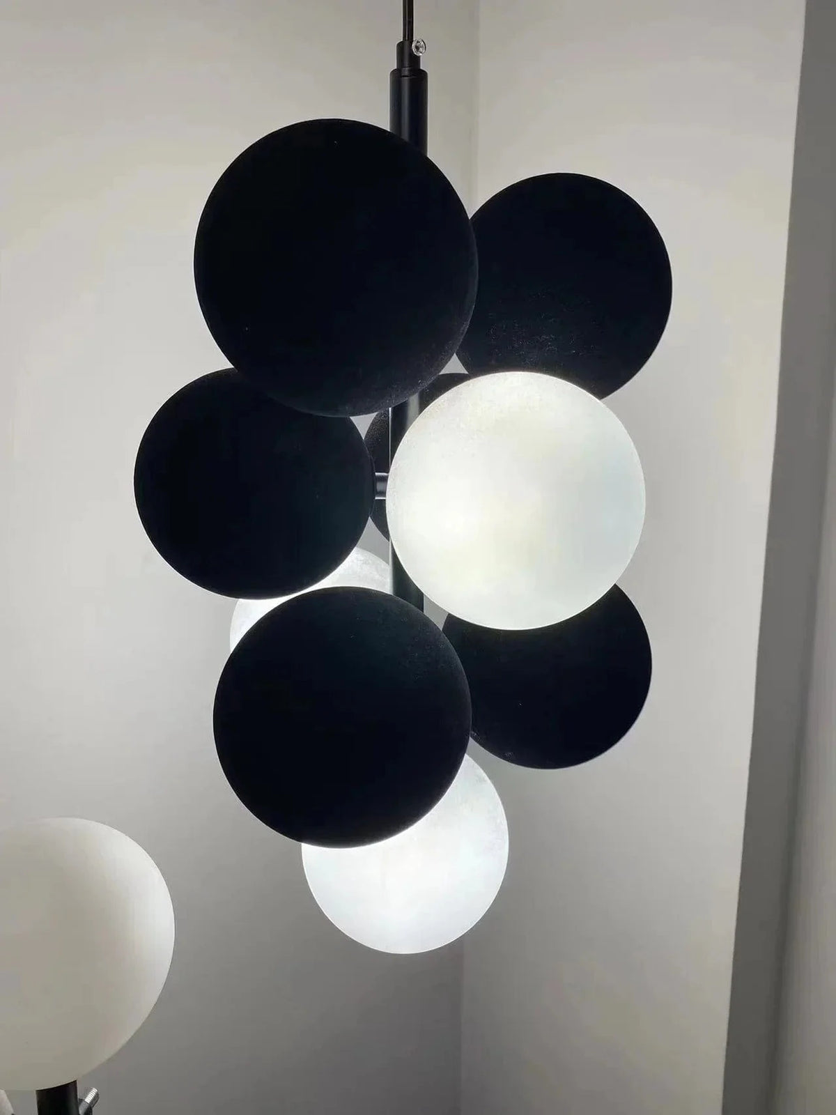 Suspension LED pour une Cuisine Lumineuse | Marco Lucetti