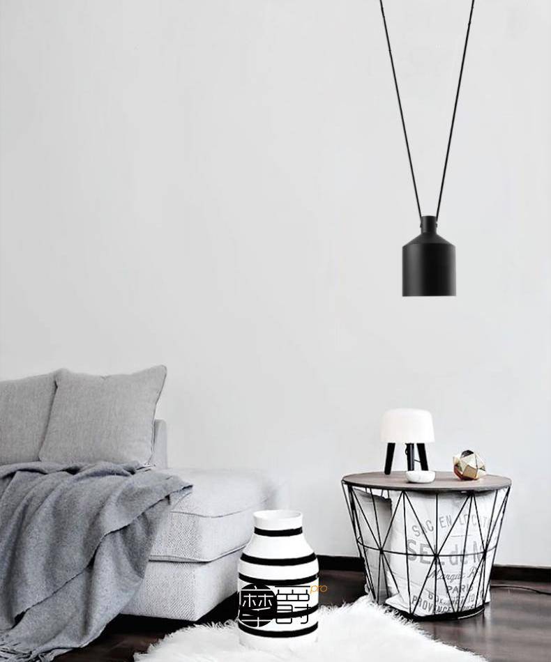 Suspension Loft Noire Moderne | Marco Lucetti