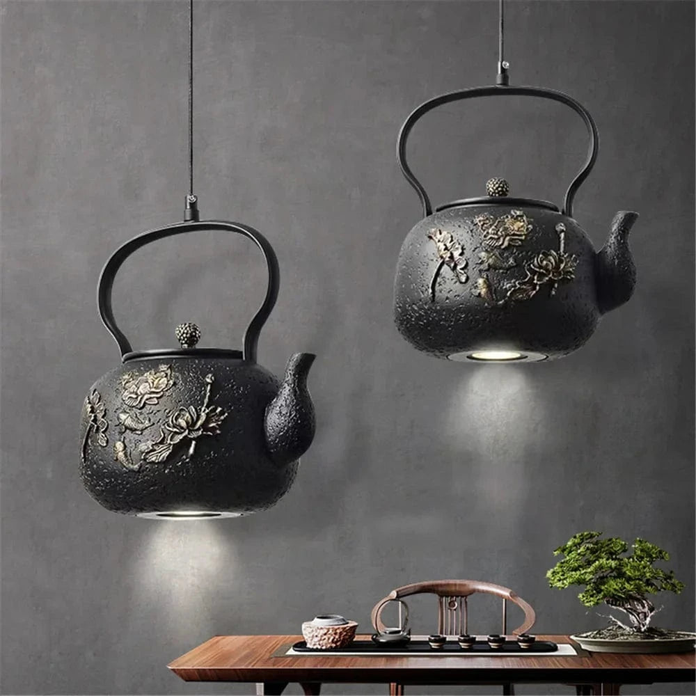 Suspension Luminaire Design pour Déco Loft Cuisine Salle à Manger - Théière Rétro Vintage en Résine, Asie du Sud-Est LED Suspendue | Marco Lucetti
