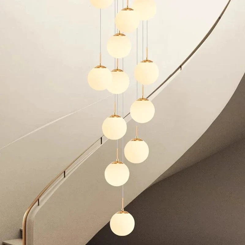 Suspension luminaire nordique pour éclairer l'intérieur de votre escalier. | Marco Lucetti