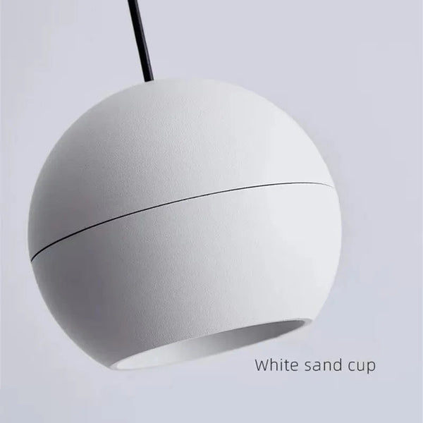 Suspension lumineuse en boule LED. | Marco Lucetti