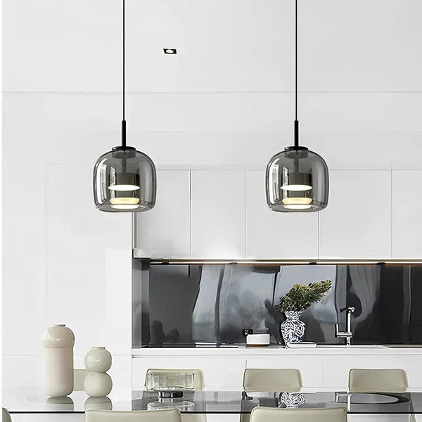 Suspension lumineuse en verre au design nordique contemporain | Marco Lucetti