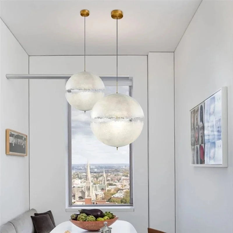 Suspension lune LED de style italien PostKrisi en fibre de verre | Marco Lucetti