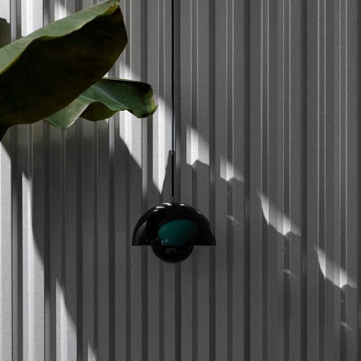 Suspension Maryana: Style Moderne, Abat-jour Demi-cercle Coloré | Marco Lucetti