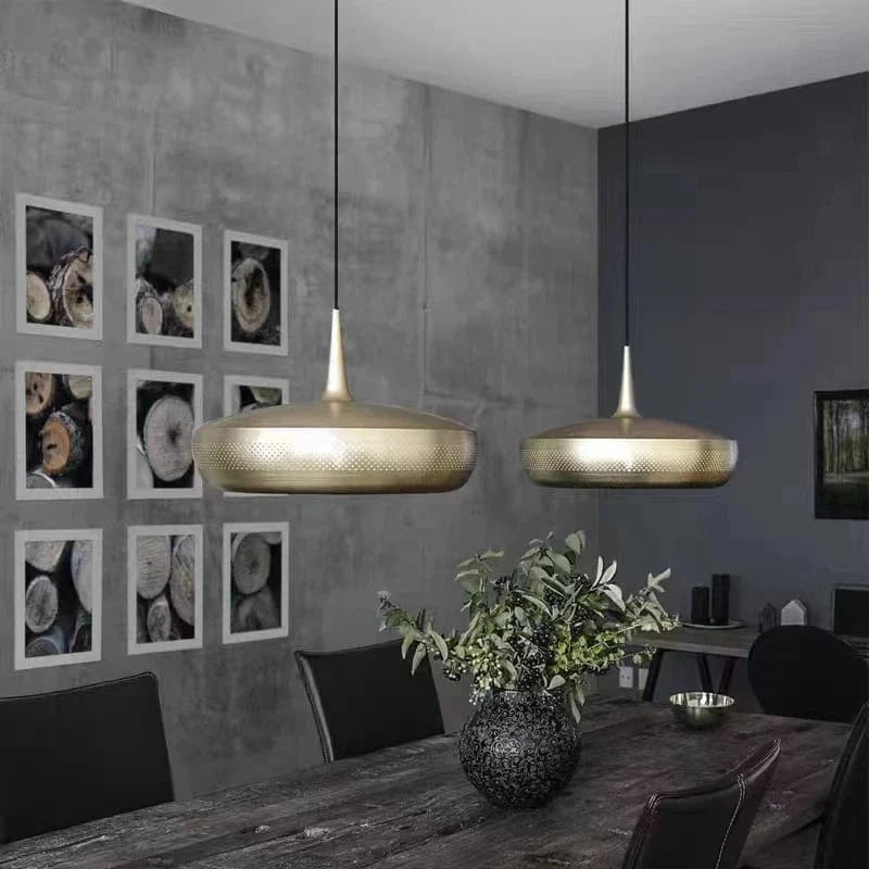 Suspension métallique nordique minimaliste | Marco Lucetti