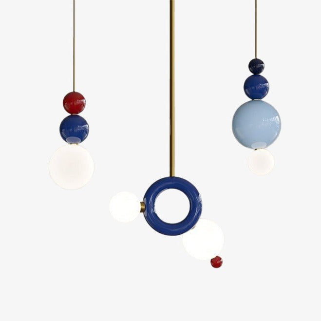 Suspension design en métal et boules colorées Ginna
