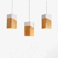 Suspension LED Cube de Bois Moderne