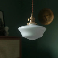 Suspension nordique moderne avec douille en cuivre et abat-jour en verre blanc - Suspension LED pour chambre et salon | Marco Lucetti